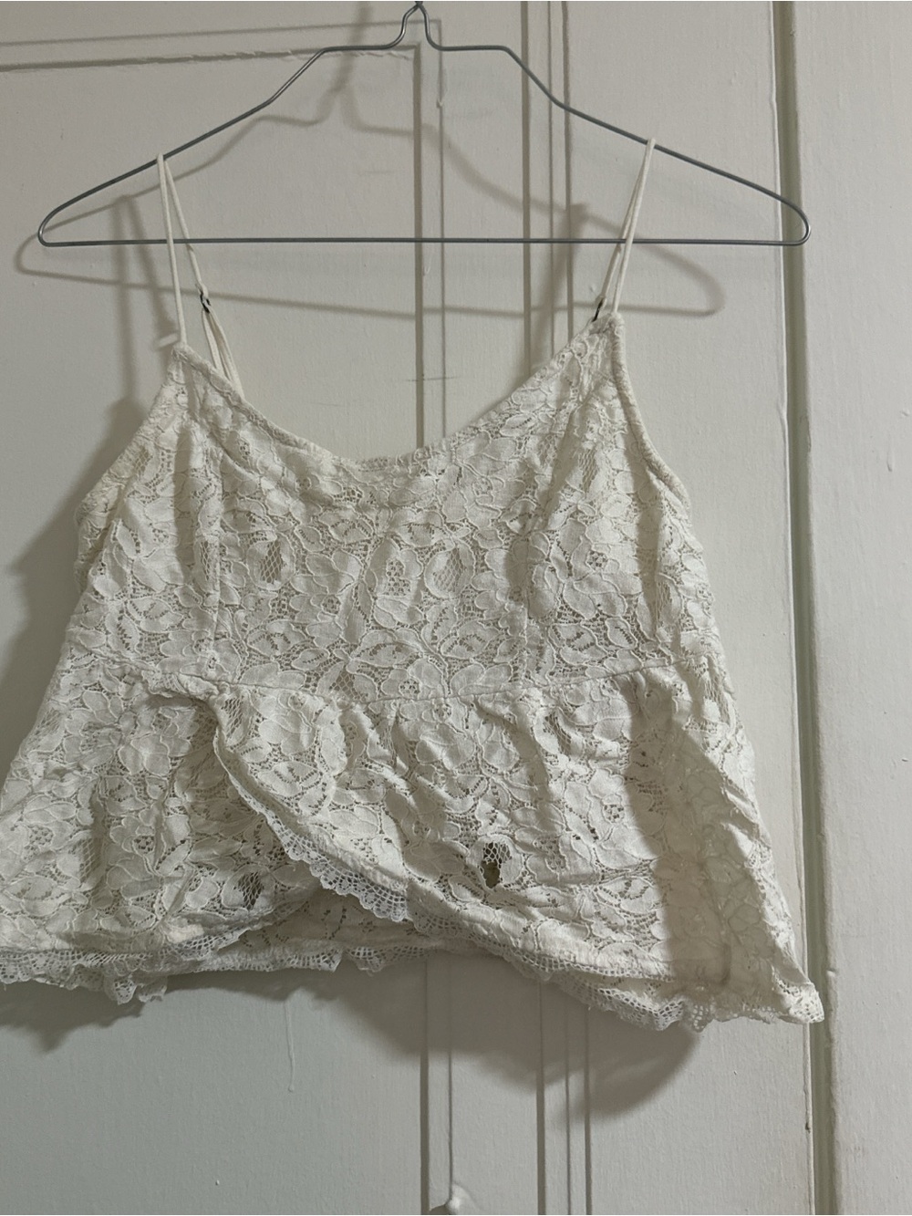Hollister White Lace Cropped Cami Top
